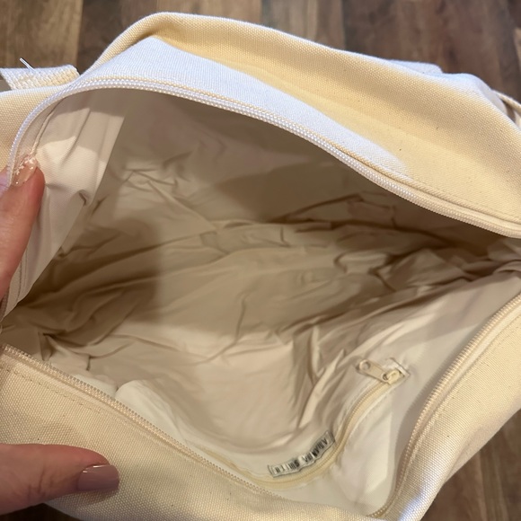 Vintage Dead Stock Amanda Smith Duffle - Picture 4 of 10